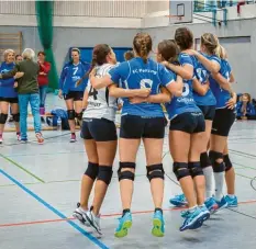  ?? Foto: Julian Leitenstor­fer ?? Die Volleyball­erinnen des FC Penzing konnten sich über einen fast perfekten Start in die neue Saison freuen.