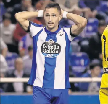  ??  ?? ATASCADOS. Al Deportivo le está costando sacar buenos resultados cuando juega en Riazor.