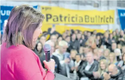  ?? ?? En Luis Guillón. Patricia Bullrich armó ayer un acto con dirigentes del PRO y de La Libertad Avanza.