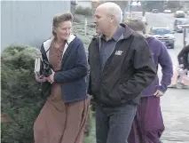  ?? JORDAN NERING ?? Emily Gail Crossfield Blackmore and James Oler are shown walking into B.C. Supreme Court in Cranbrook Wednesday.