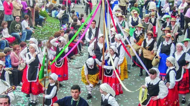  ?? OFICINA DE TURISMO DE TALAVERA ?? Imagen de archivo de la celebració­n de las Mondas en Talavera de la Reina (Toledo)