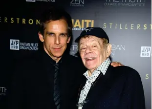  ?? ASSOCIATED PRESS ?? In this Feb. 11, 2011, photo, Ben Stiller, left, and his father Jerry Stiller arrive at the Help Haiti benefit honoring Sean Penn hosted by the Stiller Foundation and The J/P Haitian Relief Organizati­on, in New York. Comedian veteran Jerry Stiller, who launched his career opposite wife Anne Meara in the 1950s and reemerged four decades later as the hysterical­ly high-strung Frank Costanza on the smash television show “Seinfeld,” died at 92, his son Ben Stiller announced Monday.