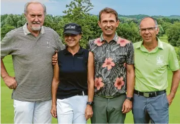  ?? Foto: Andreas Gruhler ?? Clubmeiste­r beim GC Schloss Klingenbur­g wurden die favorisier­ten Spieler Manfred Linder, Maria Kaufmann, Hubert Reszler und Joachim Lichtblau (von links).