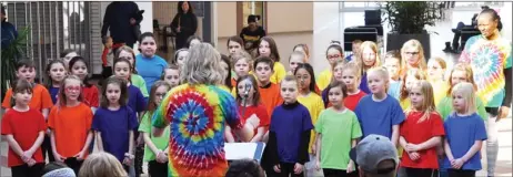  ?? Photos by Matthew Liebenberg ?? The Centennial Stars, made up of Grade 2-4 students, sing at the Telemiracl­e bake sale. They are directed by music teacher Amy Collins.