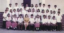  ??  ?? The third year section one class of then Ms. Lorna Cruz at Rizal High School in Pasig City. The author is in the third row, extreme right.