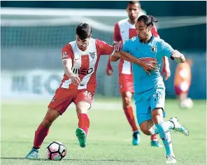  ??  ?? Bruno Alves soma 103 jogos na II Liga, um golo e três assistênci­as