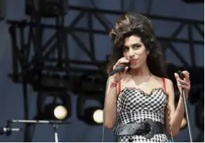  ?? AFP/VNA Photo ?? BACK TO BLACK: Late British soul-jazz singer Amy Winehouse’s story will be brought to the screen in Back to Black.