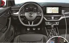  ??  ?? Interior igual al resto de la gama. Bluetooth y SmartLink de serie