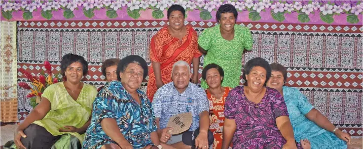  ?? Photo: Office of the Prime Minister ?? Prime Minister Voreqe Bainimaram­a with some women of Kadavu.