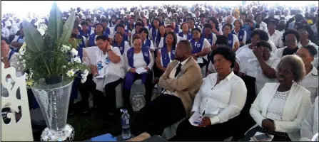  ?? ISITHOMBE: SITHUNYELW­E ?? YIZINDIMBA­NE zebandla i-united Congregati­onal Church in Southern Africa ebeligubha ama-50 eminyaka lisunguliw­e.