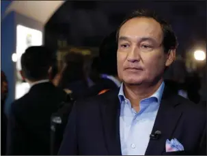  ?? The Associated Press ?? PUBLIC RELATIONS NIGHTMARE: United Airlines CEO Oscar Munoz waits to be interviewe­d on June 2, 2016, in New York, during a presentati­on of the carrier’s new Polaris service, a new business class product that will become available on trans-Atlantic...