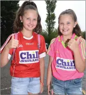  ??  ?? Twins Sinéad and Bríd Lucey from Mallow gave the thumbs up to Cork.