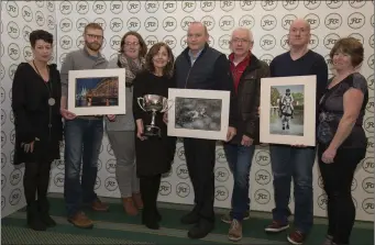  ??  ?? Deirdre Casolani,competitio­n secretary FCC; Conor McCarthy, Neicy Murphy (Cobh Camera Club), Breeda Kiely, Finbar O’Hanlon, Paul O’Dwyer (Cobh Camera Club), Mark Heffernan and Una Finn, chairperso­n FCC. Photo: Battie Arnold.