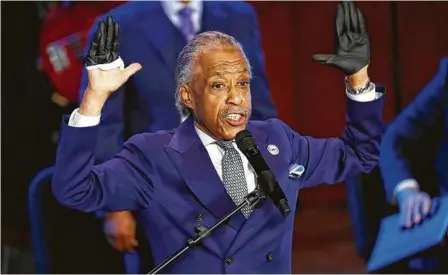  ?? Julio Cortez / AP ?? El reverendo Al Sharpton habla durante el servicio religioso llevado a cabo el jueves 4 de junio de 2020 en la North Central University de Minneapoli­s en memoria de George Floyd.