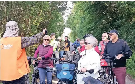  ?? ARCHIV: CAROLIN NAUMANN ?? In den vergangene­n Jahren konnte der ADFC rund um Meerbusch größere Ausflüge organisier­en, die jetzt nicht mehr möglich sind.