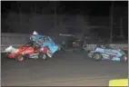  ?? RICK KEPNER - FOR DIGITAL FIRST MEDIA ?? Things get dicey during a crash in the 305 sprint race on Oct. 14 at Grandview Speedway.