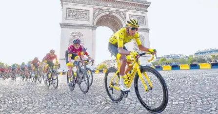  ?? AFP ?? Egan Bernal (d) fue el campeón del Tour de Francia 2019 y este año será uno de los líderes del equipo Ineos, junto a Chris Froome.