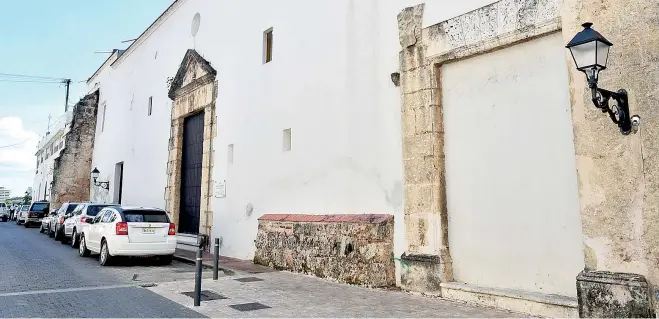  ?? JUAN VALENZUELA ?? Una edificació­n construida por Don Rodrigo Pimentel, en 1522.