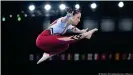  ??  ?? La gimnasta alemana Kim Bui durante su participac­ión en las competenci­as de Tokio 2020