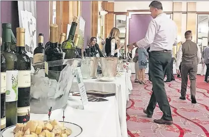  ??  ?? Na Reviji će posebno biti promoviran­o autohtono vino “Kraljevina Zelina, berba 2019.”. Ulaz će biti slobodan