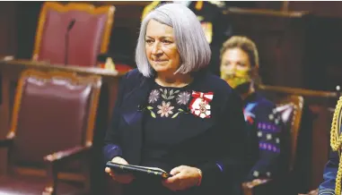  ?? BLAIR GABLE / REUTERS ?? Mary Simon is sworn in as the first Indigenous Governor General of Canada on Monday in Ottawa. The last occasion
in Canadian history where the governor general refused a prime minister's early election request was in 1926.