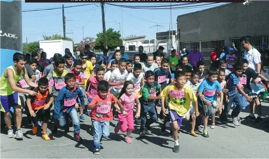  ??  ?? RegResó la tradiciona­l carrera pedestre de la Villahermo­sa con gran participac­ión