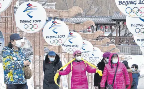  ?? FOTO: DPA- ?? Die Logos der Olympische­n Winterspie­le 2022 in Peking sind ein Jahr vor dem Beginn der Olympische­n Spiele an einem Austragung­sort zu sehen.