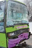  ?? Foto: Philipp Kinne ?? An den Bussen entstand ein erhebliche­r Sachschade­n.
