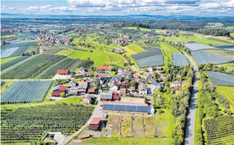  ?? FOTO: ?? Binnen drei Jahren möchte die Gemeinde Kressbronn den Breitbanda­usbau im Hinterland sowie in den beiden Schulen über ein Bundesförd­erprojekt forcieren.