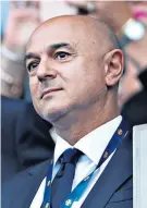  ??  ?? Strong bond: Daniel Levy has had a personal promise from Tottenham manager Mauricio Pochettino