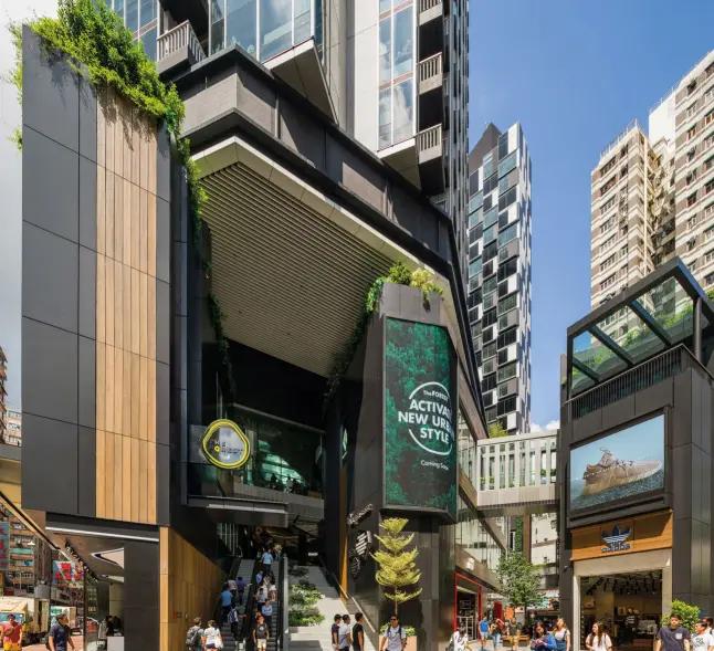  ??  ?? ABOVE: EXTERIOR OF THE FOREST IN MONGKOK. LEFT: A RENDERING OF THE NEW PAVILIA FARM RESIDENTIA­L PROJECT IN TAI WAI, SHATIN