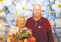  ?? SUBMITTED ?? Brian MacPherson congratula­tes his wife, Lynn Loftus, recipient of the Dementia Friends Leadership Award, at the Alzheimer Society of P.E.I.’s recent Dementia Friends Leadership Luncheon. Loftus was recognized for her 30 years of volunteer service with the society and continuous advocacy as a person living with dementia.