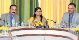  ?? HT PHOTO ?? Haryana informatio­n and public relations minister Kavita Jain presiding over a meeting of district PROs at Panchkula on Wednesday. Principal secretary Rajesh Khullar and director general Sameer Pal Rao are also seen in the picture.