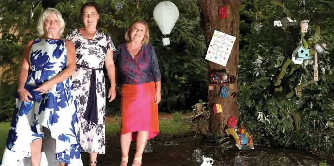  ??  ?? Linda Kearns, Sinead O’Brien and Irene Lowry pictured at the ‘Worry Tree and Wish Tree’ at the Nurture premises at An Grianan, Termonfeck­in.