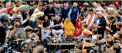  ?? — PTI ?? PPCC president Capt. Amarinder Singh addresses the media after the Congress’ thumping win in the Punjab Assembly elections in Chandigarh on Saturday.