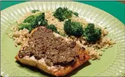  ?? LINDA GASSENHEIM­ER / TNS ?? Five-spice salmon is easy to prepare and can be served with brown rice with broccoli.