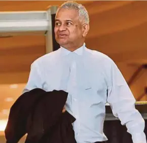  ?? BERNAMA PIC ?? Attorney-General Tommy Thomas leaving the Court of Appeal in Putrajaya yesterday.