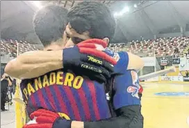  ?? FOTO: TWITTER FCB ?? Panadero y Álvarez celebran uno de los goles del Barça en Riazor