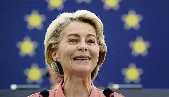  ?? YVES HERMAN / AP ?? La presidenta de la Comissió Europea, Ursula von der Leyen, ahir al Parlament Europeu, a Estrasburg
