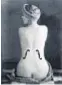  ??  ?? Le violon d’Ingres opera del 1924 di Man Ray ispirata dalla celebre modella Kiki