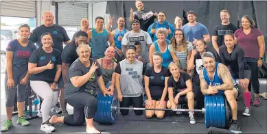  ?? PICTURE / SUPPLIED ?? POUND FOR POUND: A recent weightlift­ing competitio­n at Kotahu First attracted a strong field of competitor­s from novice to experience­d.