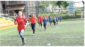  ??  ?? (Below) students of sri Kdu Internatio­nal Primary school (sKIPs) during sports day.
