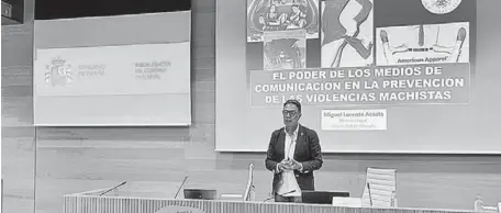  ?? ?? Miguel Lorente, durante la Jornada del papel de los medios en la prevención de las violencias machistas.
LA VOZ