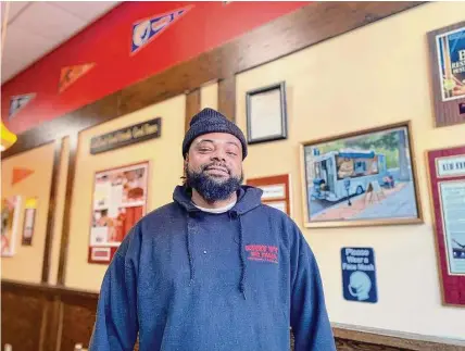  ?? Leeanne Griffin / Hearst Connecticu­t Media ?? Ricky Evans, the owner of Ricky D’s Rib Shack barbecue restaurant in New Haven.