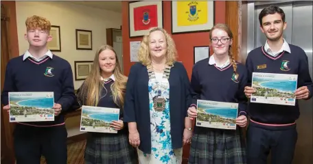  ??  ?? Colaiste Chill Mhantáin students, Jack Higgins, Éabha Mooney, Genevieve Codd White and Seán Brady are pictured with Cathaoirle­ach of Wicklow County Council, Irene Winters at a farewell celebratio­n in Wicklow Golf Club of the Erasmus+ EU’R’Aquatic Project.