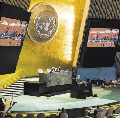  ?? JUSTIN LANE / EFE ?? El secretario de la ONU, António Guterres, se dirige a la Asamblea de la ONU en honor a la difunta reina Isabel II.