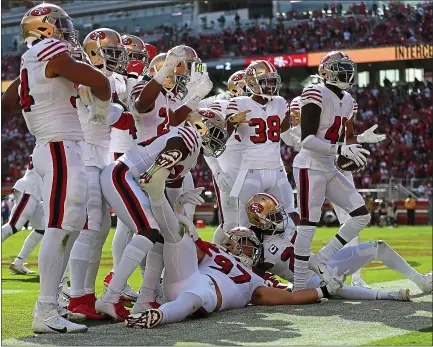  ?? NHAT V. MEYER — STAFF PHOTOGRAPH­ER ?? The 49ers should have significan­t spring in their collective step against Minnesota on Saturday after enjoying a bye in the NFL playoffs last week.