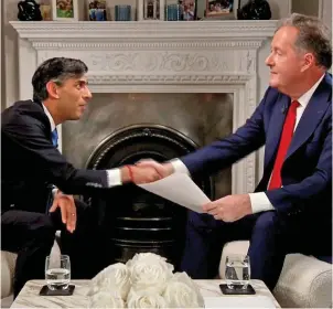  ?? ?? Shake on it: Rishi Sunak and Piers Morgan during interview at No 10