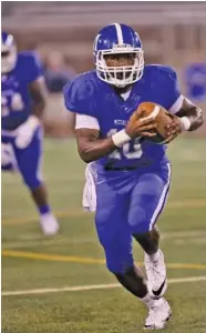  ?? STAFF FILE PHOTO BY ERIN O. SMITH ?? All-state DeAngelo Hardy, who excels as a runner, is about to begin his third season as McCallie’s starting quarterbac­k.