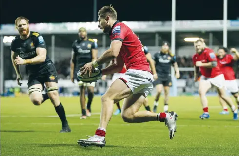  ?? PICTURES: Getty Images ?? Decisive: Benjamin Stevenson runs in to score the vital try for Newcastle